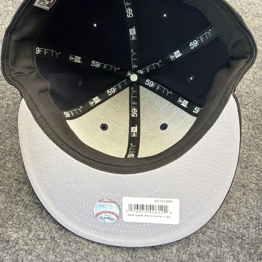 New York Yankees MLB New Era 59Fifty 7 3/4‎ Fitted Cap On-Field Hat Black White